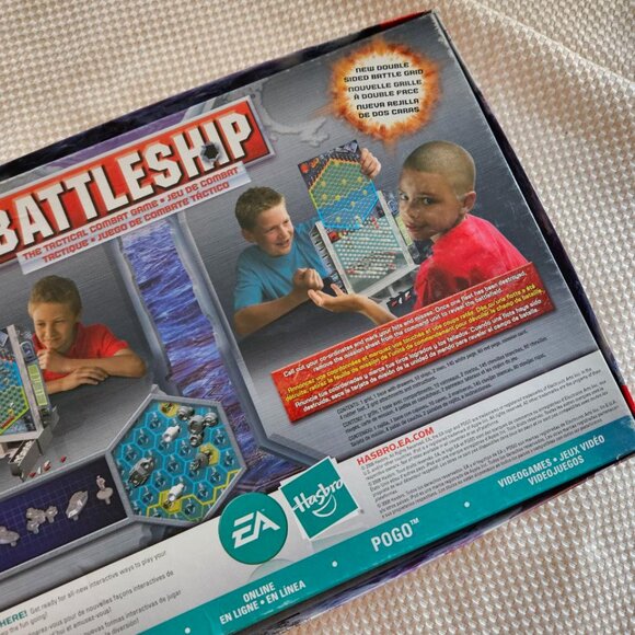 Battleship Board Game by Milton Bradley - Missing one small ship - Picture 15 of 16